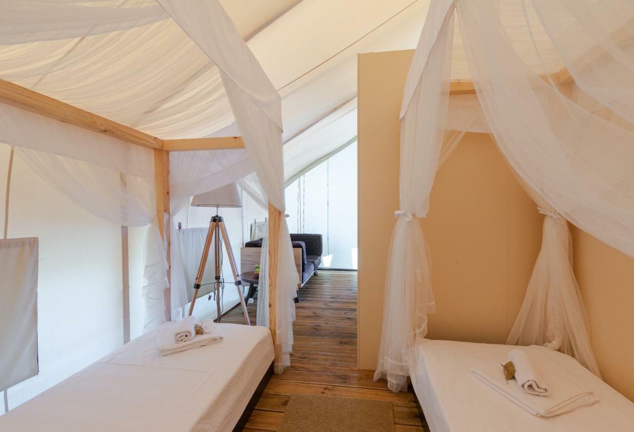 Pribjeći Golden Haven Luxe Glamp *